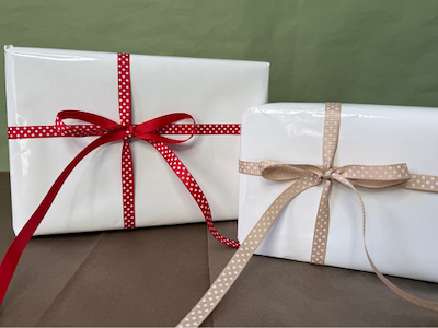 Silkebånd m. prikker rødt 10mmx91m