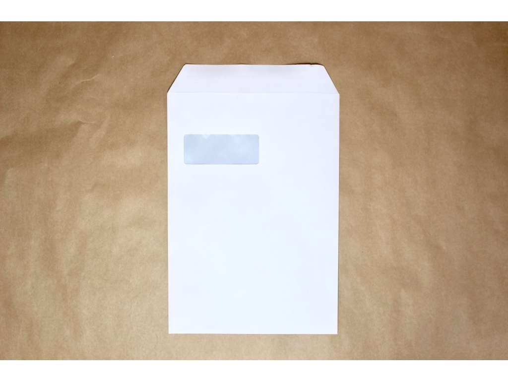 Envelopes C4P with window