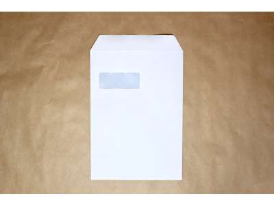 Envelopes C4P with window
