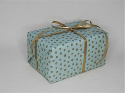 Gavepapir mint med guld prikker 57cm