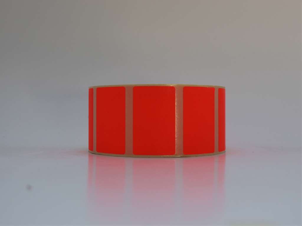 Labels 4/4 neon red 51x32mm. 2000 pieces per rl. L6598