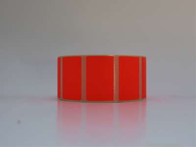 Labels 4/4 neon red 51x32mm. 2000 pieces per rl. L6598
