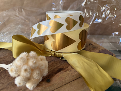Small heart labels gold 19x24 mm 1000 pcs