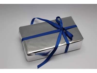 Gift wrap silver metallic 57cm x 100m
