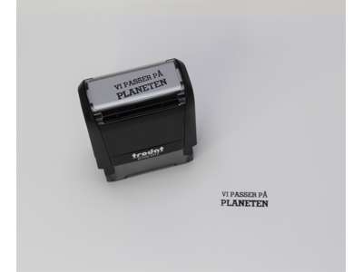 "Vi passer på planeten" stempel. Printy 4912