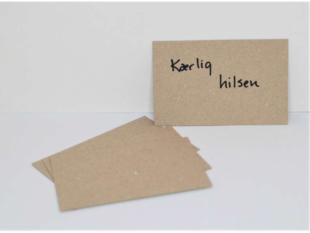 Brune blomsterkort 7x10,5 cm. (1200)