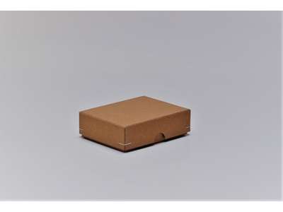 Smykkeæske  8,5x6,5x2,5cm brun