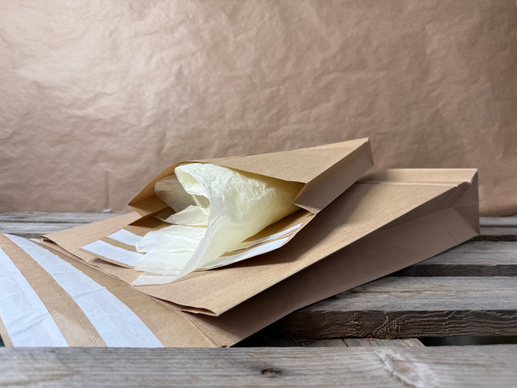 Forsendelsespose papir 400x500x100 + 100mm 100 stk. pakken