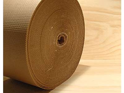 Bølgepap brun 25 cm x 70 m. lavet af genbrugsmaterialer
