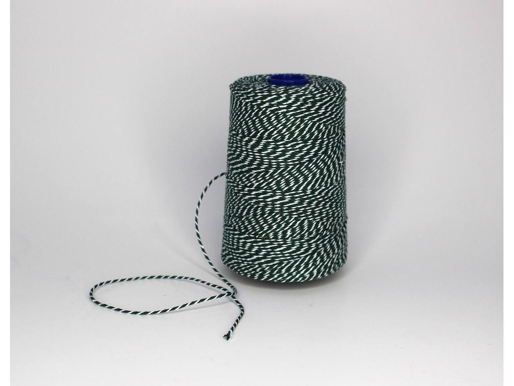 Document yarn green/white - 300 m per roll. With plastic coil in the middle