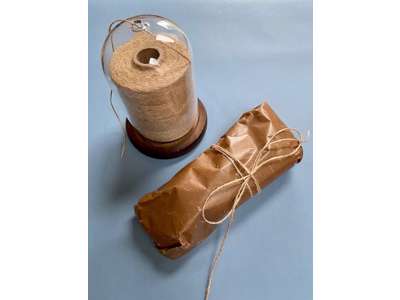 Brown wax-treated paper 34x42cm